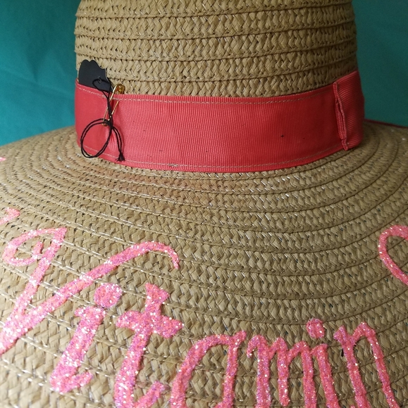 Floppy Beach Hat  *Bundle and save!* - Picture 4 of 9